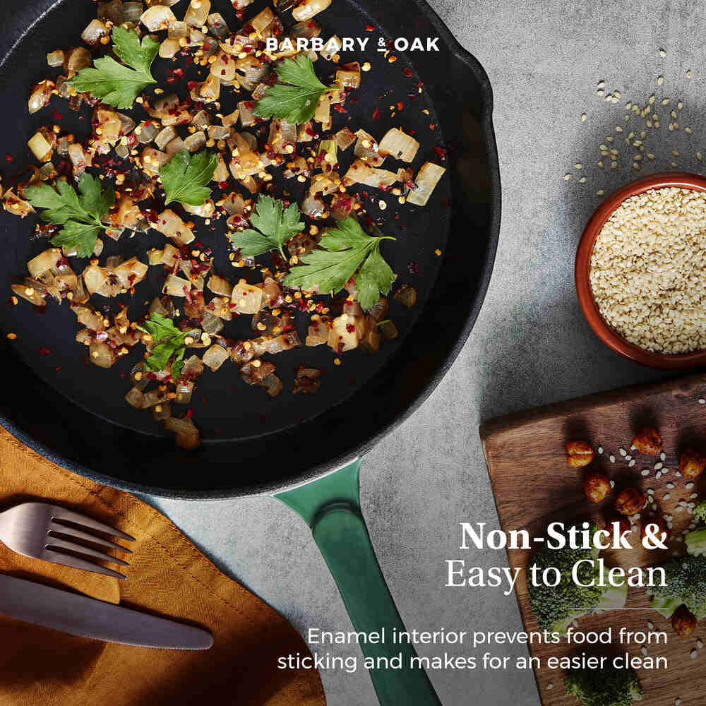 Barbary & Oak Foundry 26cm Cast Iron Fry Pan - Green