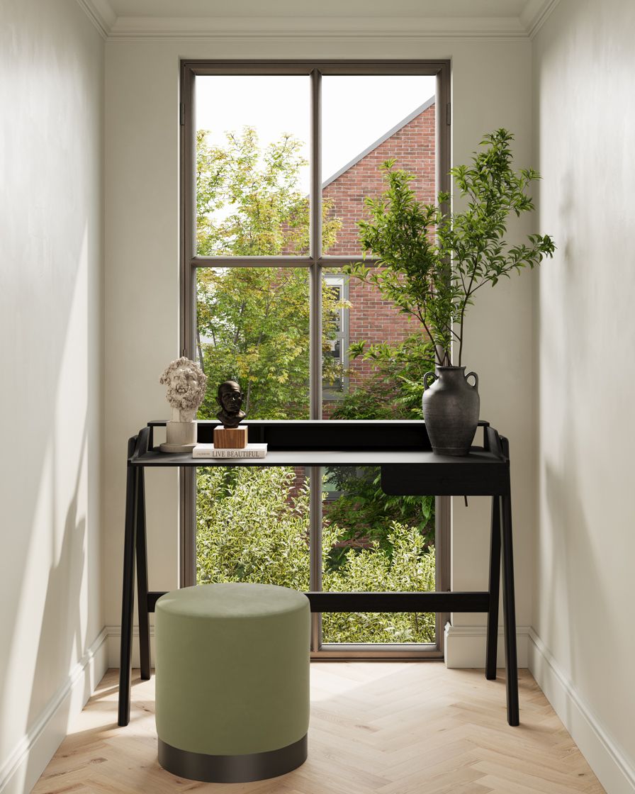 Lark Desk Black