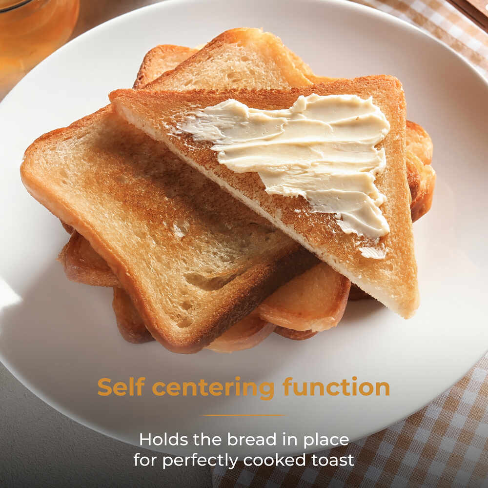 Tower Renaissance Retro 4 Slice Toaster - Black